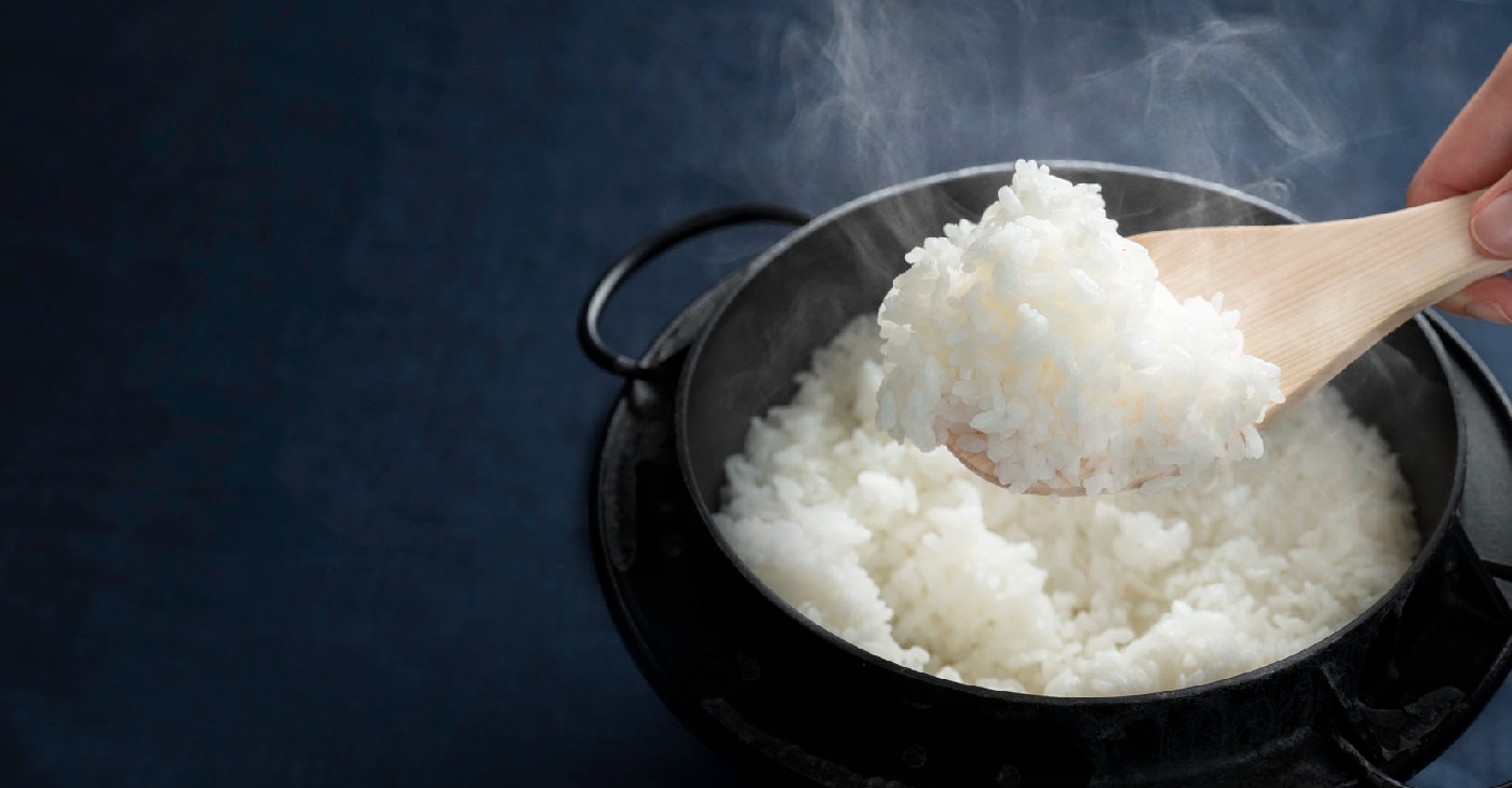 たく　お米の炊き方ページのメイン画像(お釜と炊き立てのご飯)